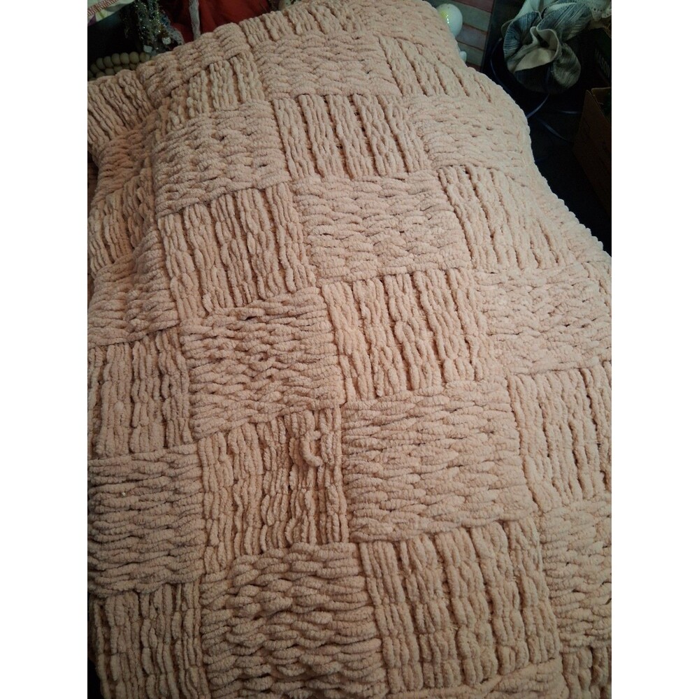 Nicole Miller Atelier Chenille Home Blanket Throw Peach Salmon Size ~52 X 58"